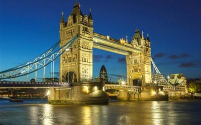 str. 121 - 1 - Londýn - Tower Bridge.jpg